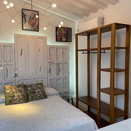 セビリアCasa Naia Santa Rufina 7アパートメント エクステリア 写真